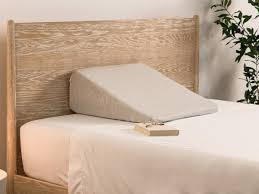 Bed wedge semi-recline